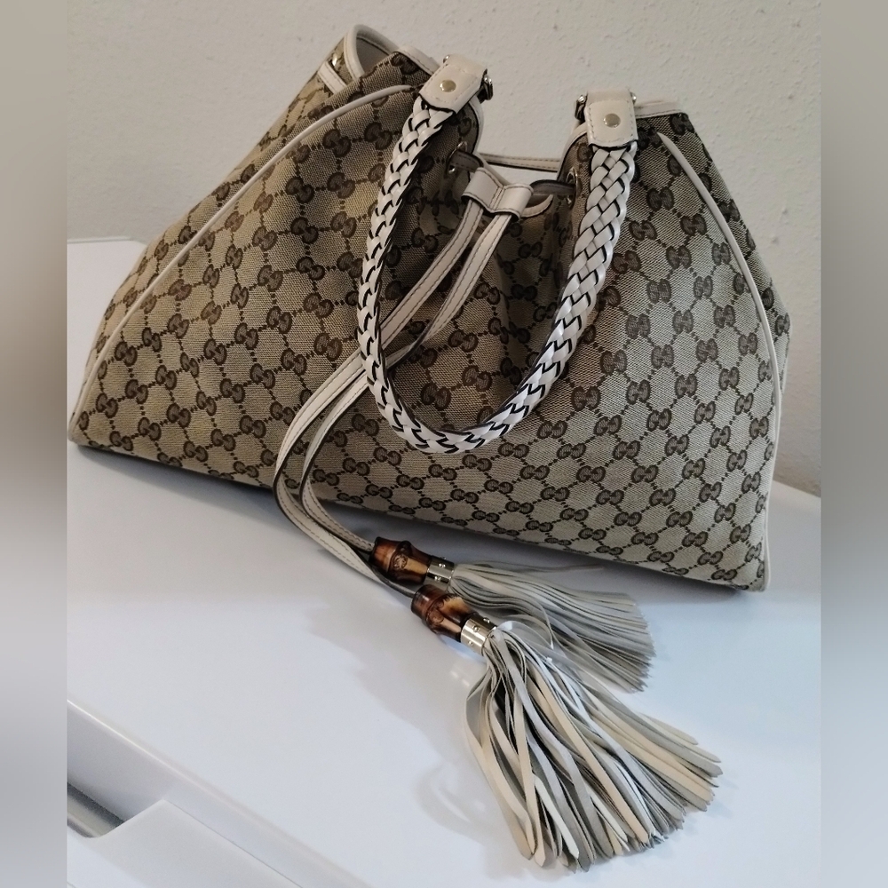 Gucci Shoulder Bag
